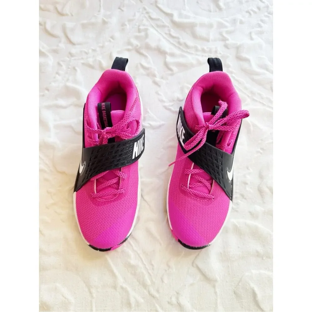 Nike Team Hustle D 12 Sneaker - Kids Size 5Y